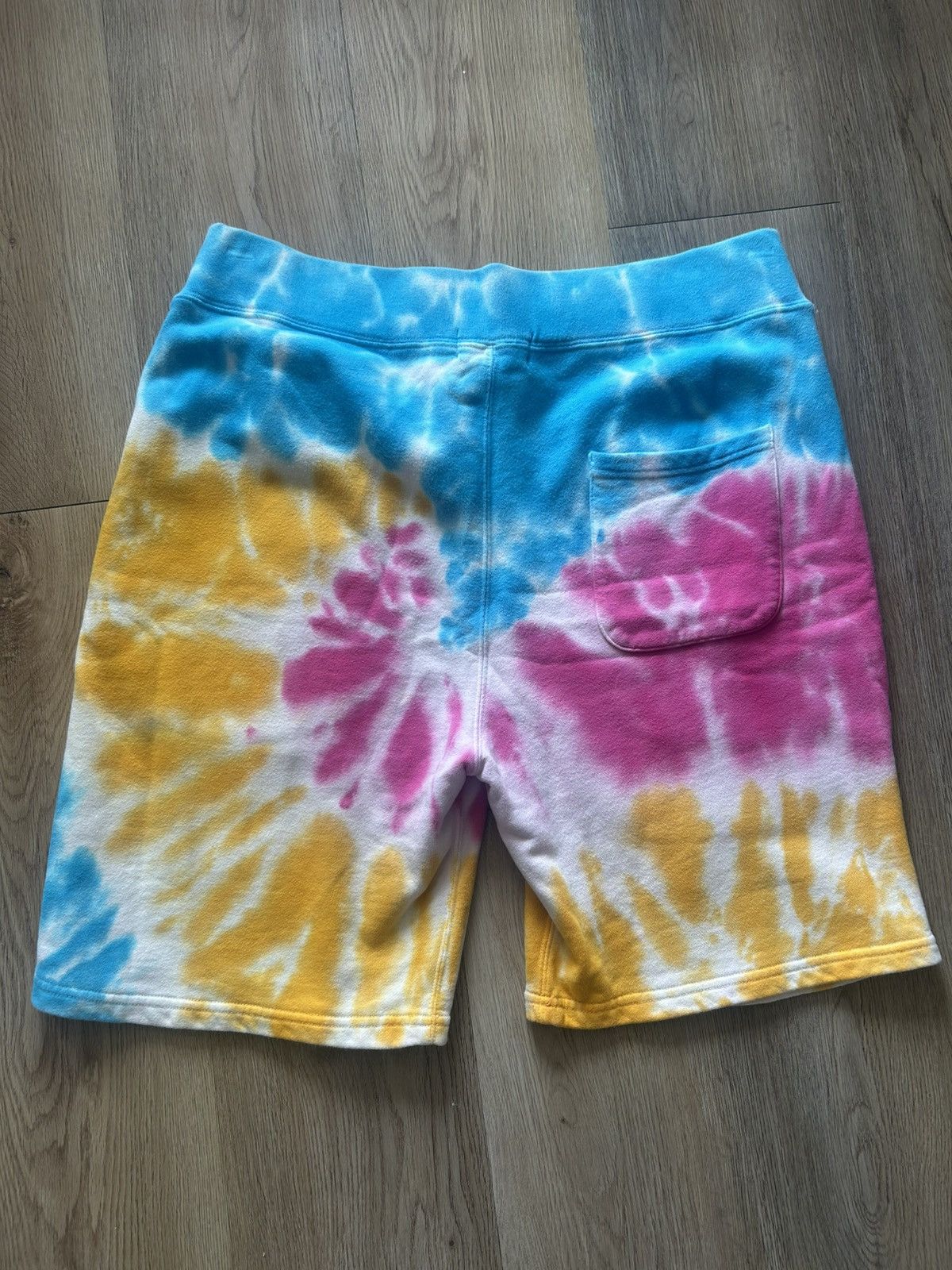 Bape Bape tie dye Shark Sweat Shorts XXL Size US 38 / EU 54 - 2 Thumbnail