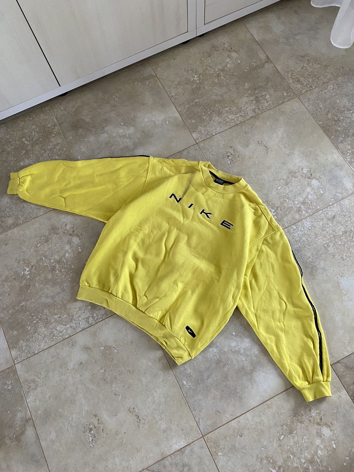 Nike Vintage Baggy Nike 00s Sweatshirt Big Logo Oversized Y2K USA Size US M / EU 48-50 / 2 - 3 Thumbnail