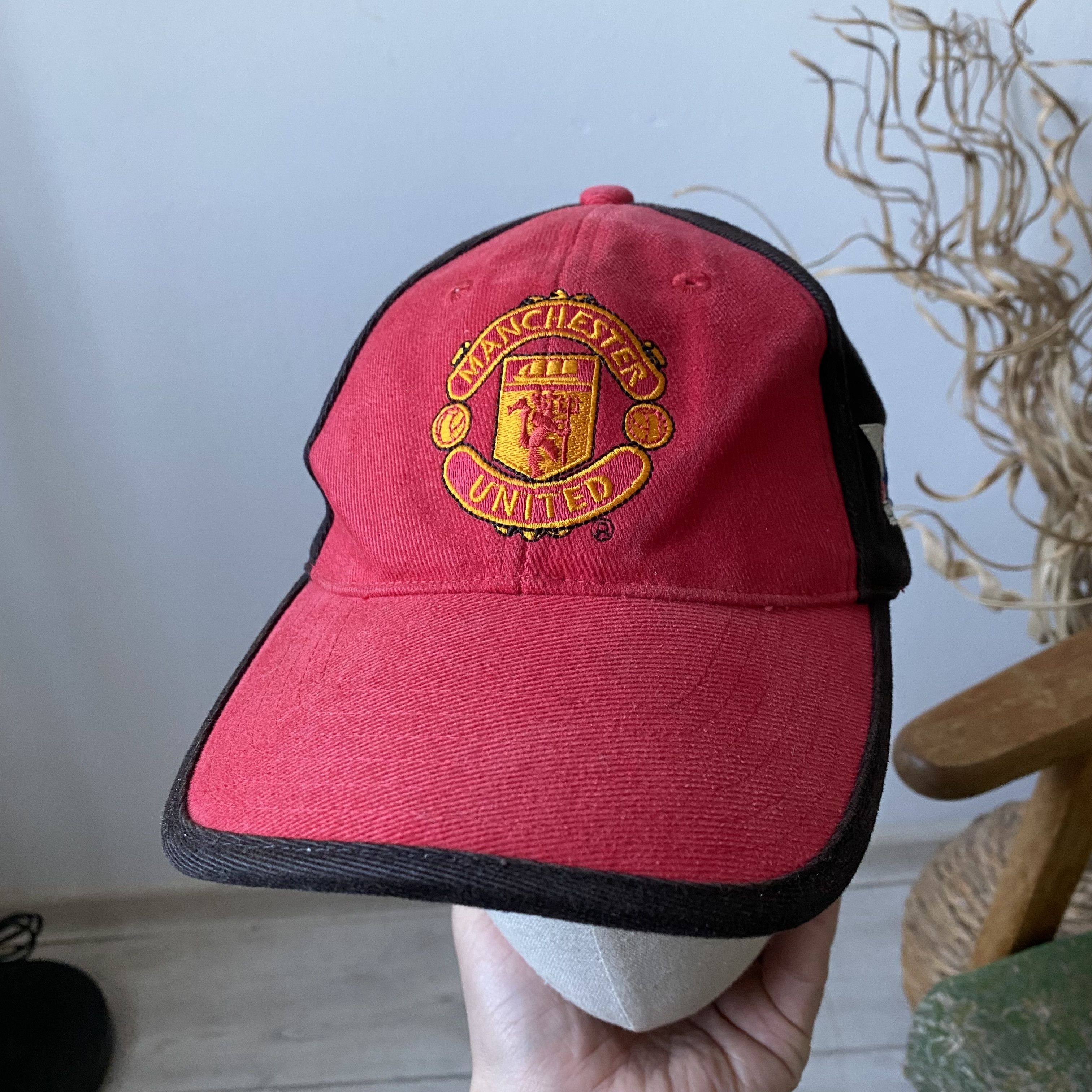 Nike ⚽️ Vintage 90s Faded Manchester United Cap Promo Dad Hat Size ONE SIZE - 3 Thumbnail