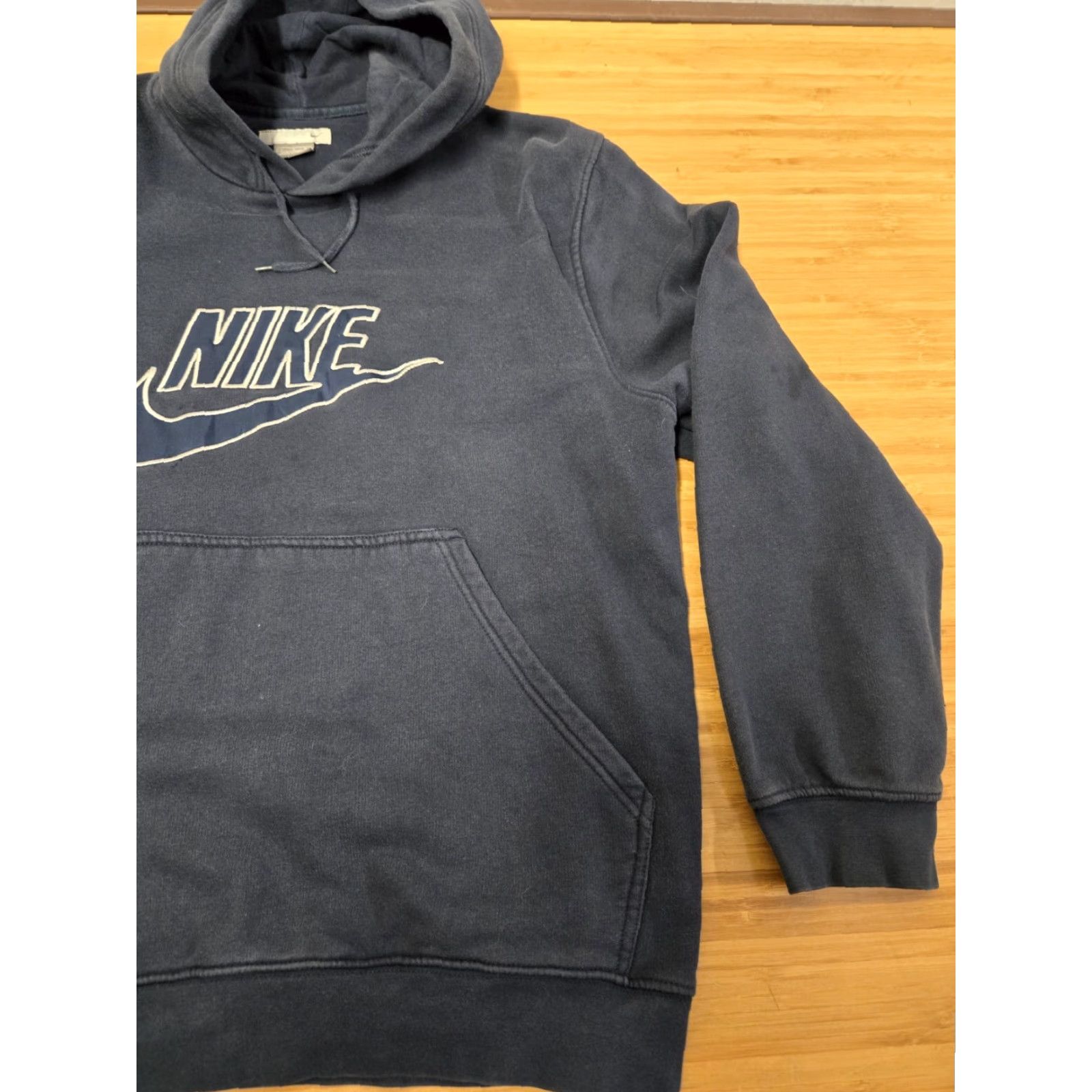 Nike VINTAGE Nike Sportswear Hoodie Spellout Center Logo Silver Tag Large Blue Size US L / EU 52-54 / 3 - 2 Thumbnail