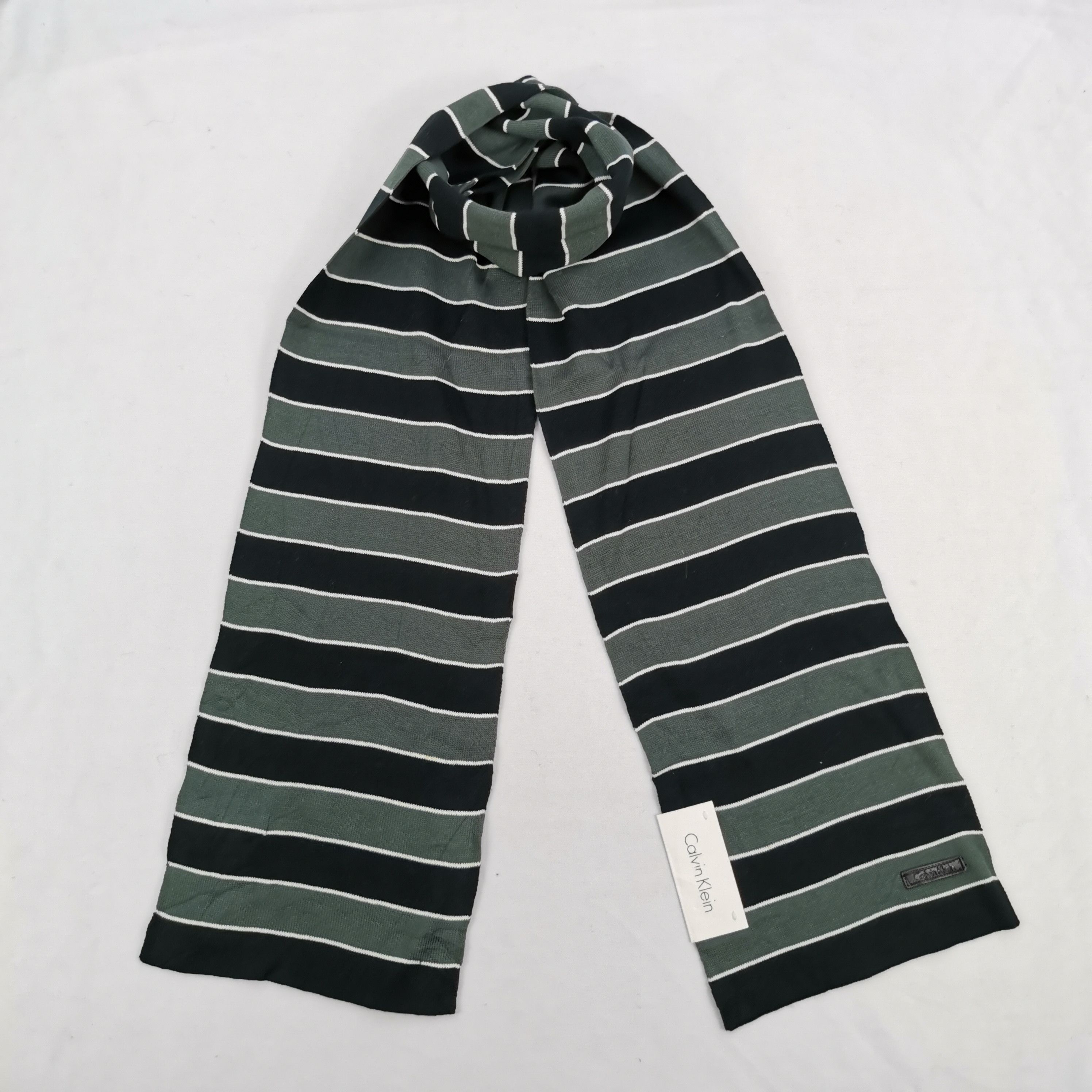 Calvin Klein Vintage Calvin Klein Scarf Striped Neckwear Winter Scarves Size ONE SIZE - 1 Thumbnail