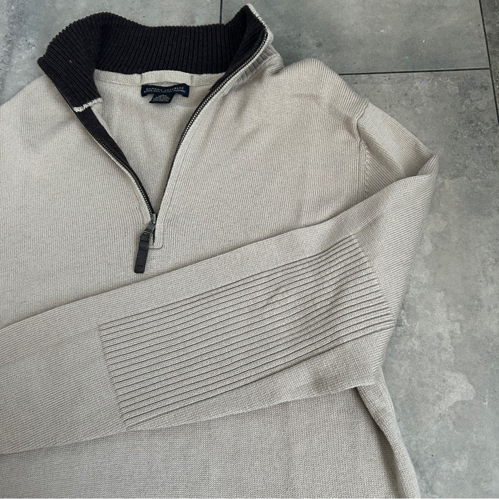Banana Republic Banana Republic extra fine merino wool tan sweater L Size US L / EU 52-54 / 3 - 3 Thumbnail