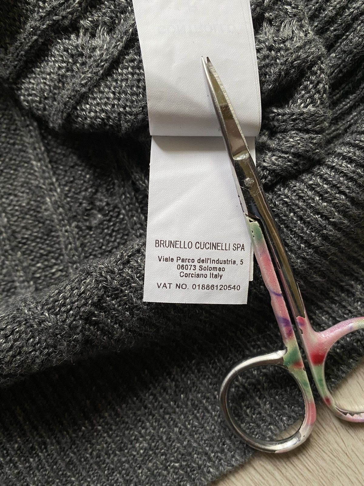 Brunello Cucinelli Brunello Cucinelli sweater v-neck linen/cotton knit Size US L / EU 52-54 / 3 - 12 Thumbnail