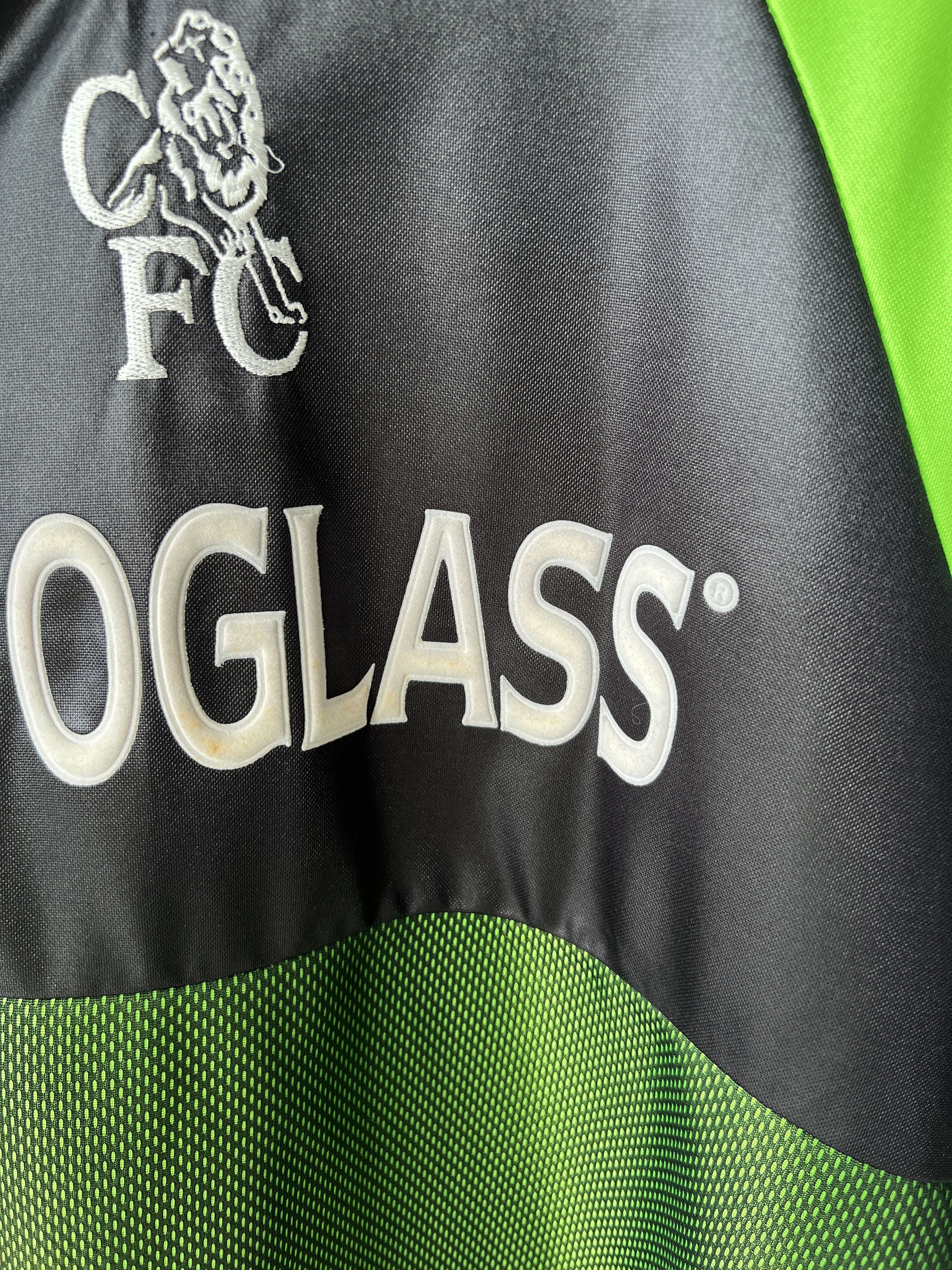 Umbro (XL) Chelsea 1998-99 Long Sleeve GK Kit Size US XL / EU 56 / 4 - 7 Thumbnail