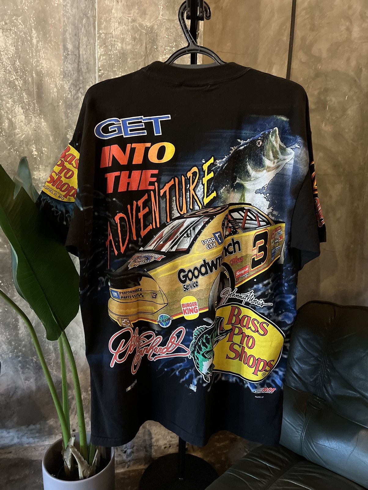 NASCAR × Vintage Dale Earnhardt Bass Pro “The Thrill of the strike” Size US XL / EU 56 / 4 - 2 Thumbnail