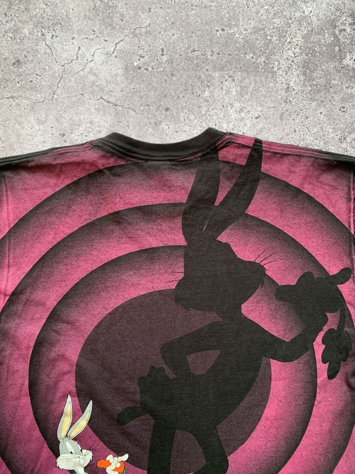 Cartoon Network 🔥Looney Tunes Bugs Bunny 1992 Overprint T-shirt Size US XL / EU 56 / 4 - 10 Thumbnail