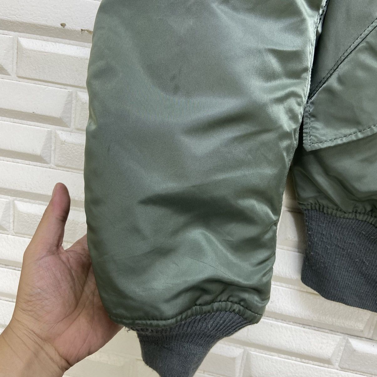 Alpha Industries Vintage Alpha Industries MA-1 Bomber Flight Jacket Size US M / EU 48-50 / 2 - 9 Thumbnail