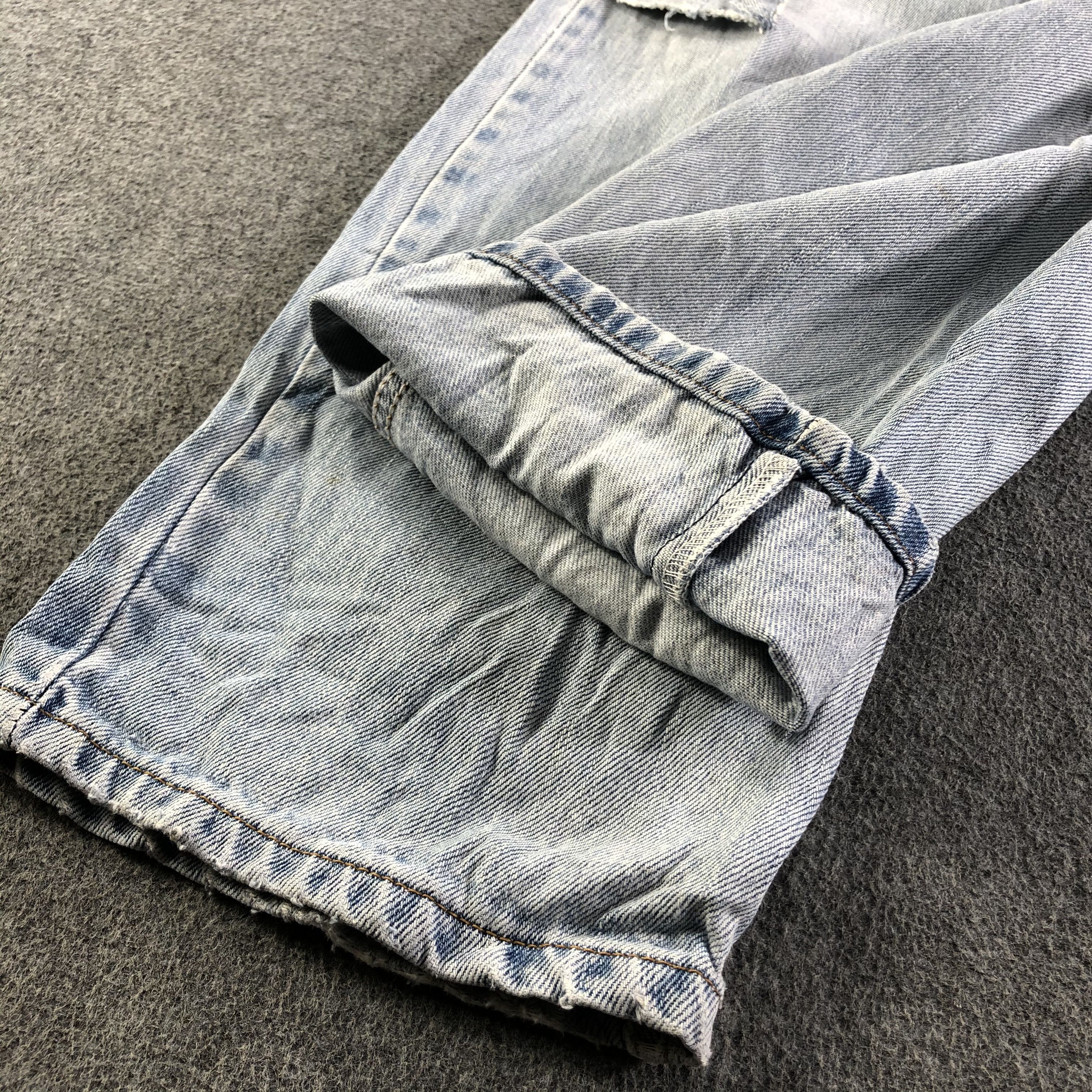 Levi's Vintage Light Wash Levis 550 Jeans-J3236 Size US 33 - 7 Thumbnail