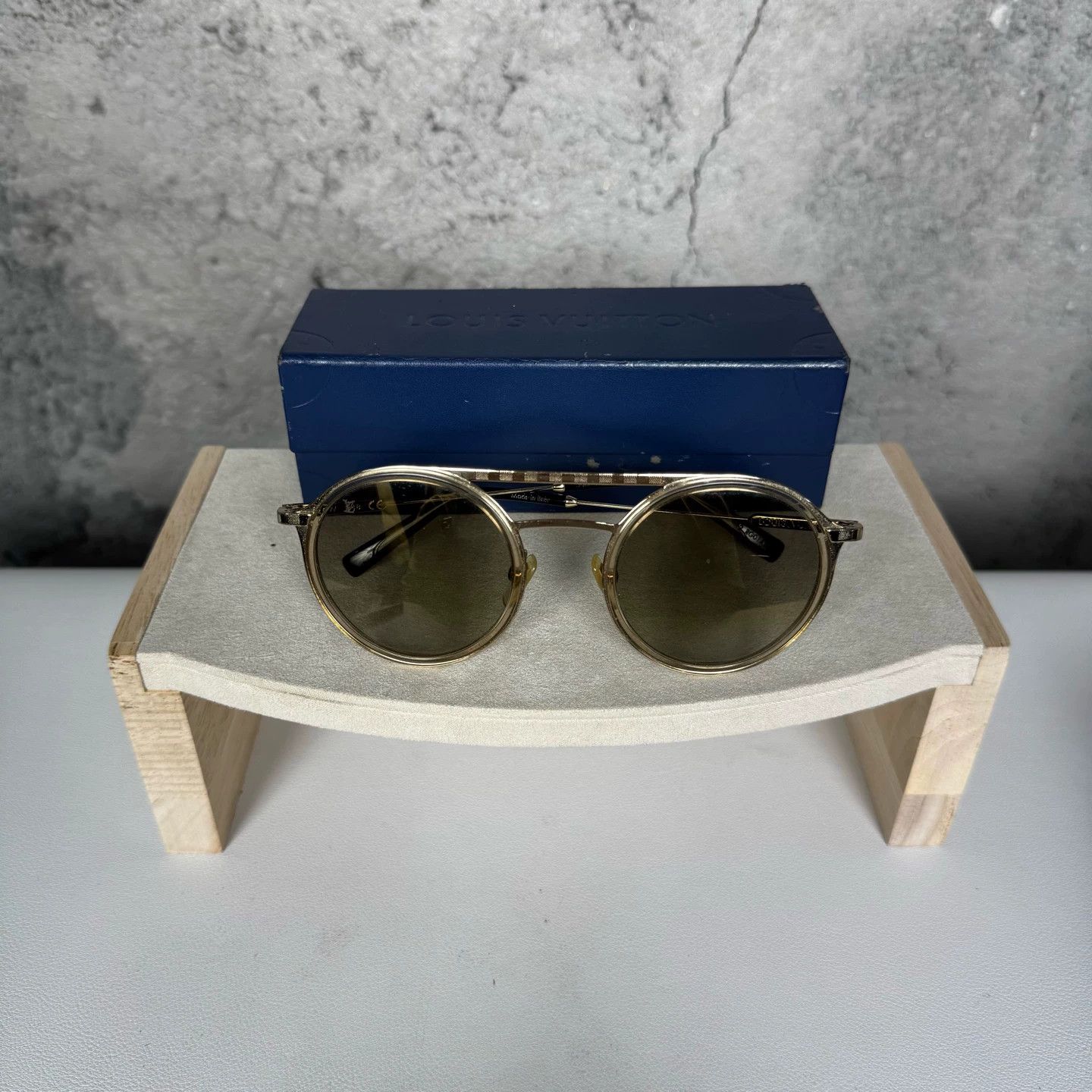 Louis Vuitton Louis Vuitton Deadstock Sunglasses Size ONE SIZE - 9 Thumbnail