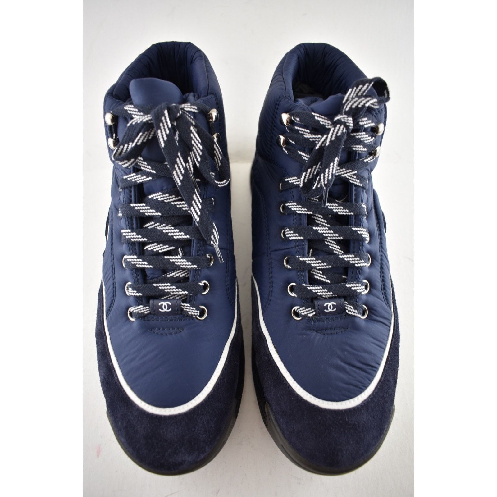 Chanel Chanel 19B Blue Quilted Platform CC Logo High Top Trainer Size US 11 / EU 44 - 6 Thumbnail
