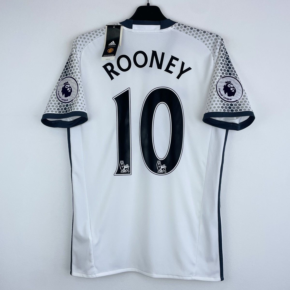 Adidas Manchester United Wayne Rooney Third Jersey 2016/2017 Size US S / EU 44-46 / 1 - 1 Thumbnail