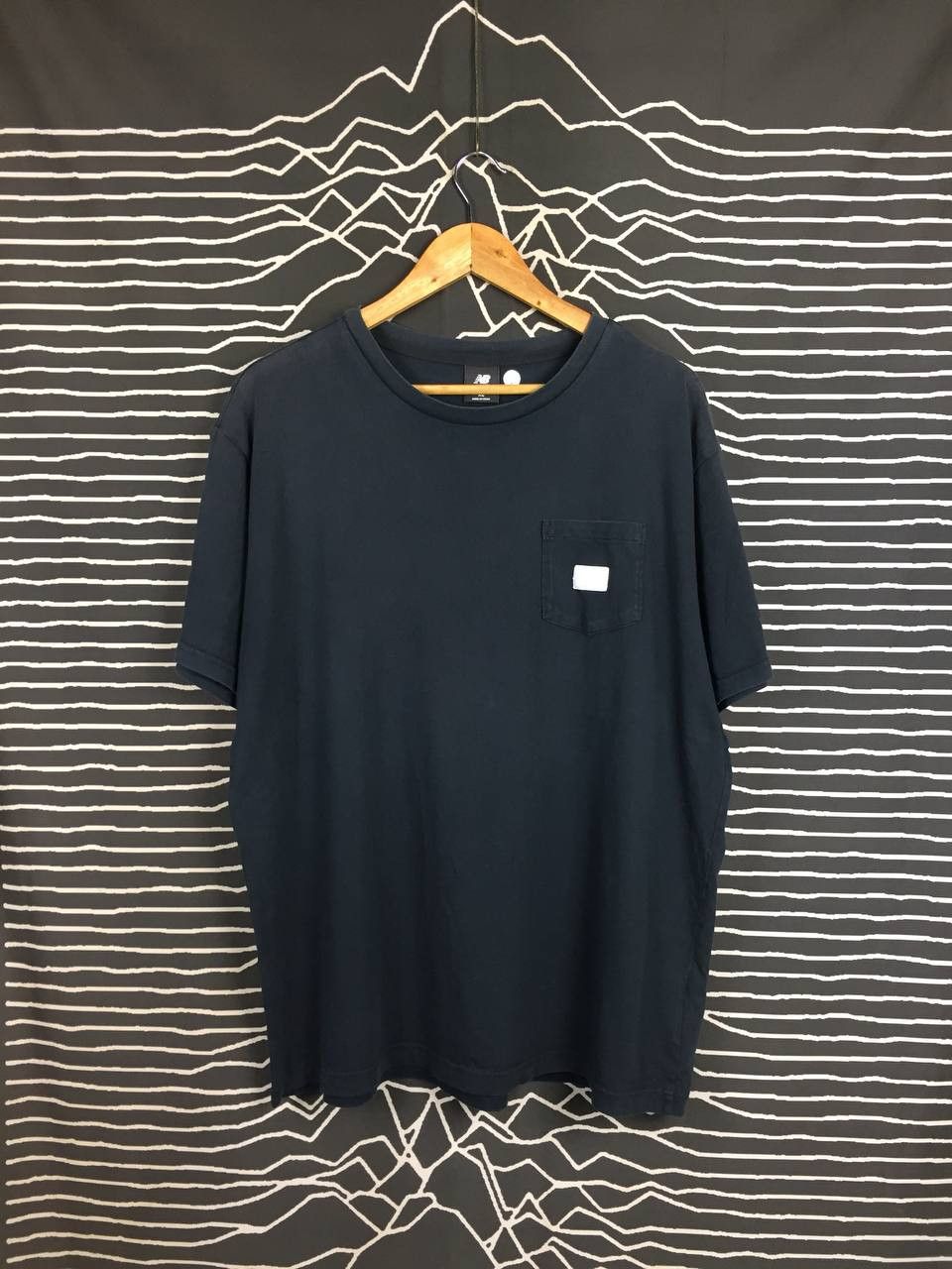 New Balance New Balance NB Casual Essentials Pocket Tee Size US XL / EU 56 / 4 - 2 Thumbnail
