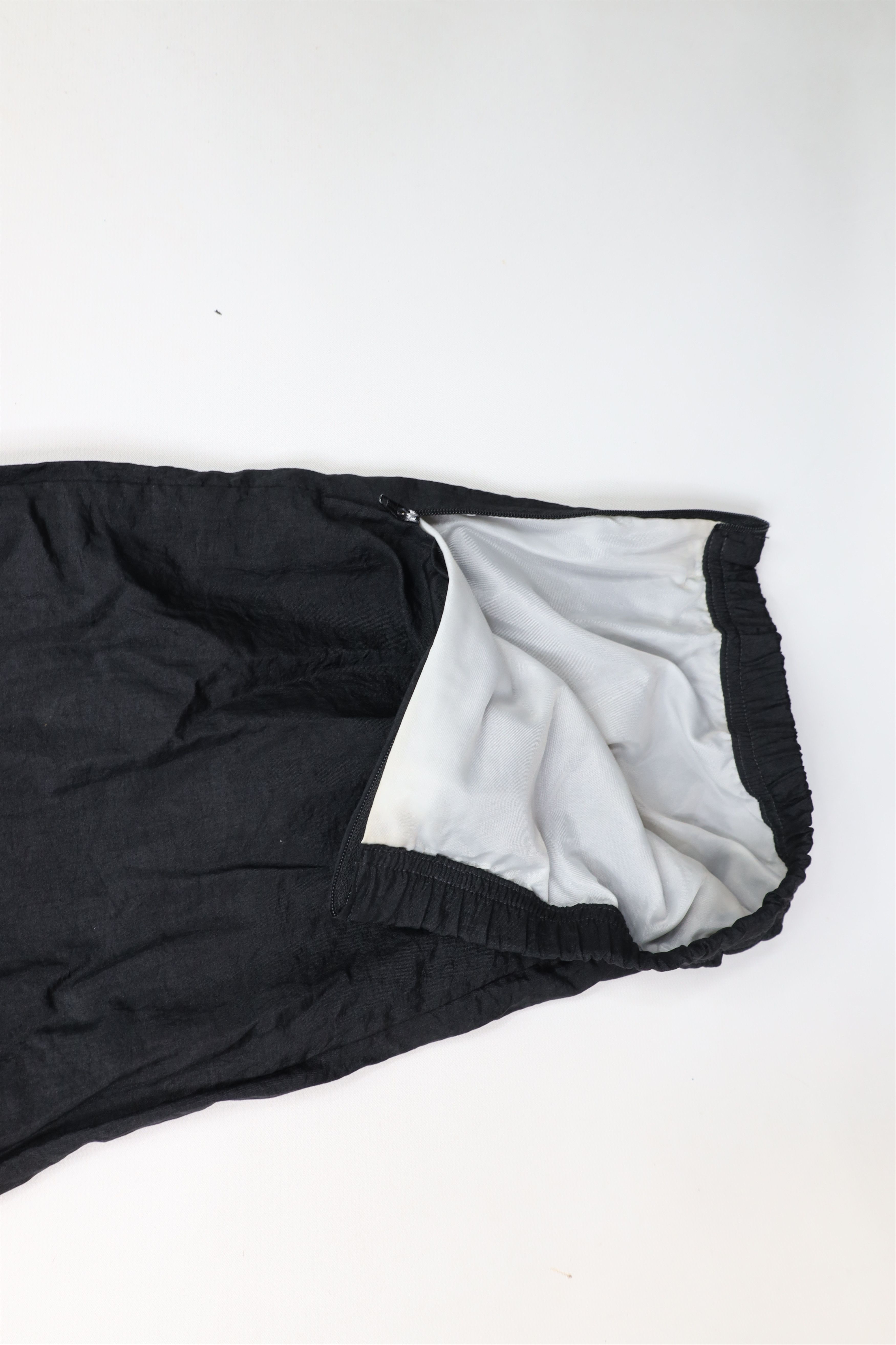 Le Coq Sportif × Vintage Vintage 90s Le Coq Sportif Soccer Lined Joggers Pants Black Size US 34 / EU 50 - 5 Thumbnail