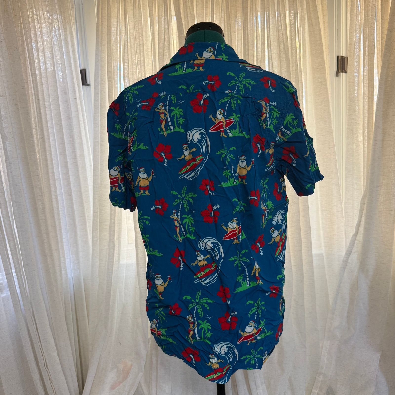 Tipsy Elves Tipsy Elves Surfing Santa Hawaiian Shirt | Sz M Size US M / EU 48-50 / 2 - 5 Thumbnail