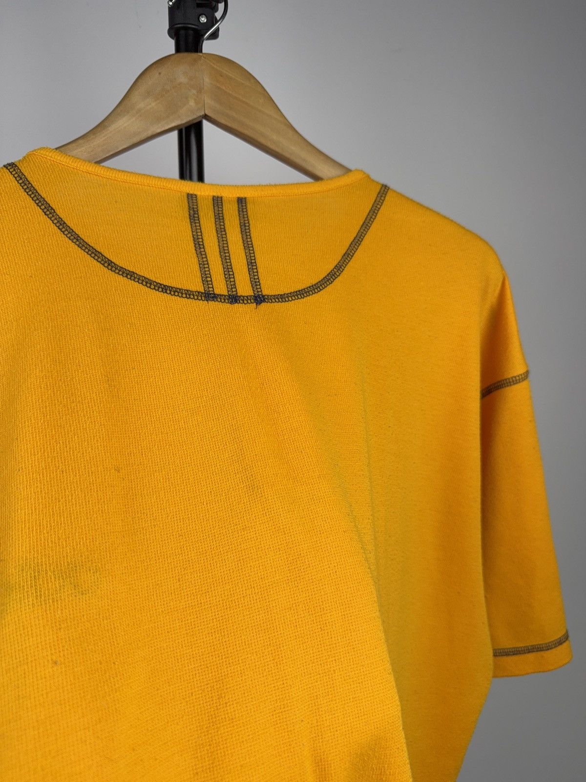 Adidas Vintage 90s Adidas Retro Tee Y2K Contrast Stitch Size US XL / EU 56 / 4 - 10 Thumbnail