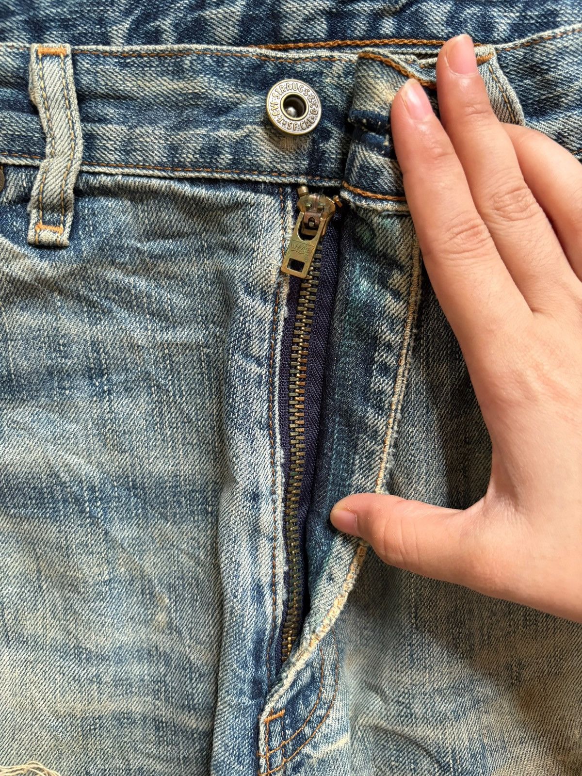 Levi's Vintage 90s Levis 502 Mud Wash Ripped Loose Baggy Jeans Size US 34 / EU 50 - 3 Thumbnail