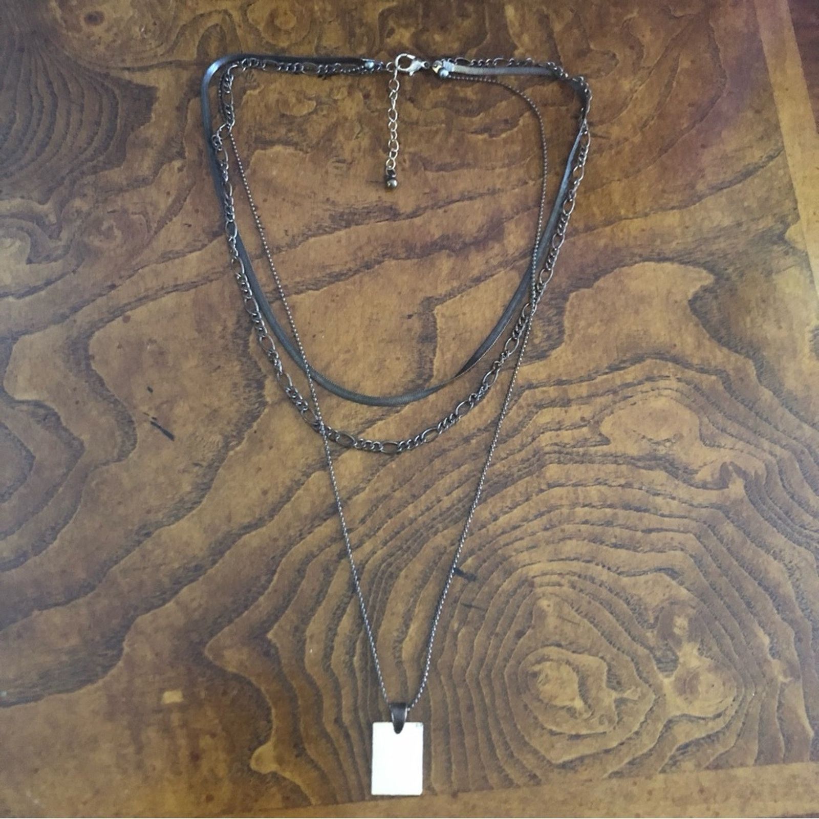 Vintage Vintage triple strand brass chain necklace Size ONE SIZE - 8 Thumbnail