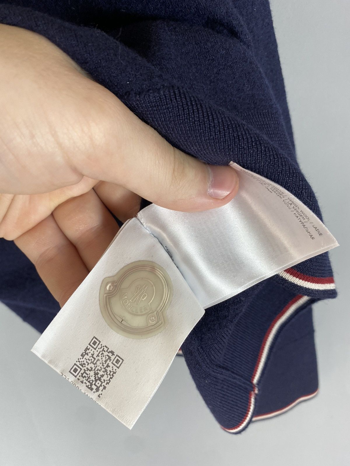Moncler Vintage moncler sweater Size S / US 4 / IT 40 - 8 Thumbnail