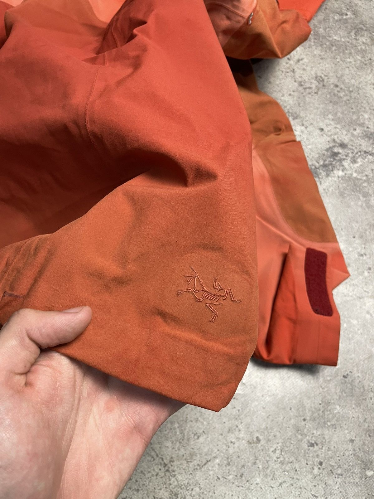 Arc'teryx Vintage Arcteryx Recco Goretex Jacket Sz S Size US S / EU 44-46 / 1 - 13 Thumbnail