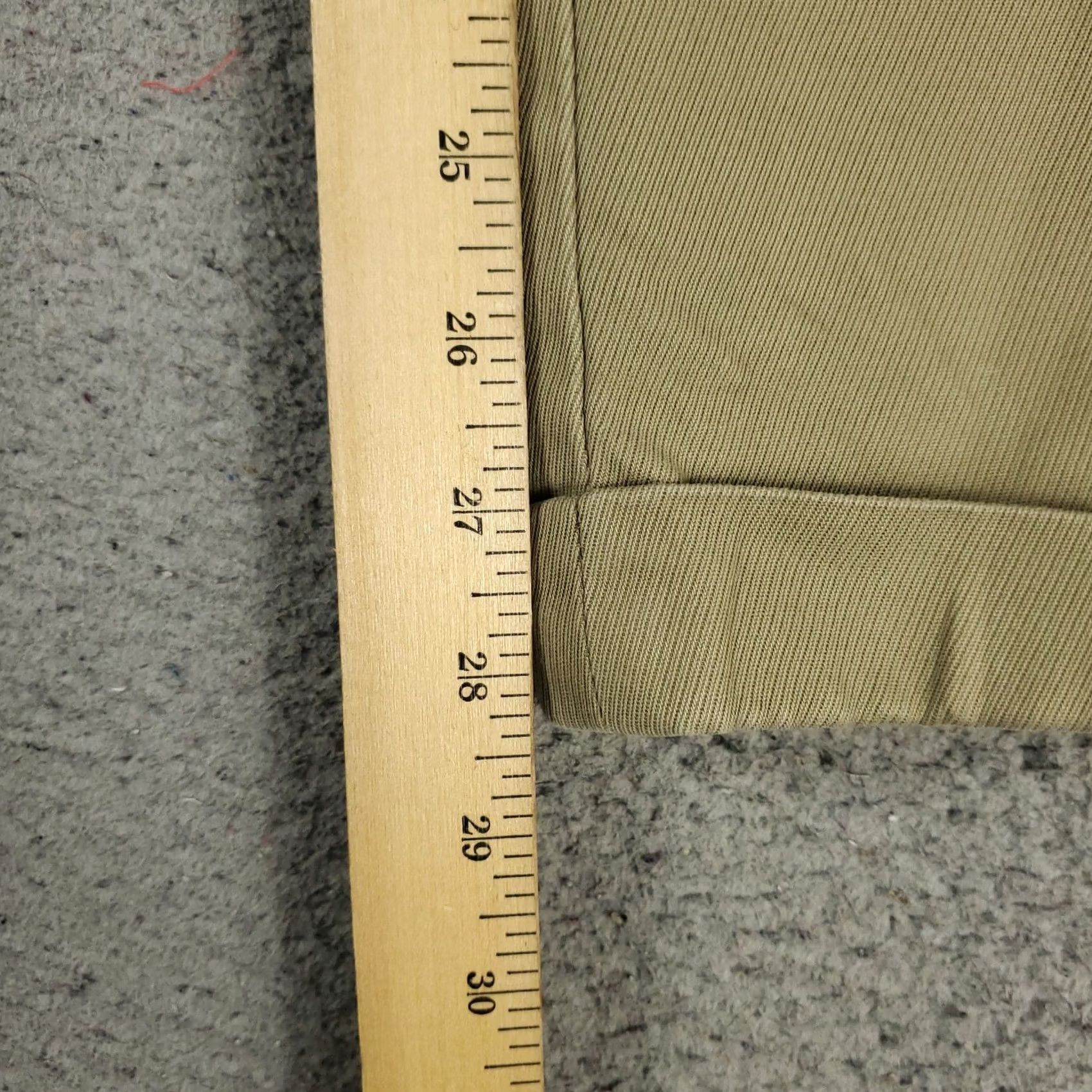 Brooks Brothers Brooks Brothers Mens Pants Size 36x28 Beige Chino Trousers Pleated Size US 36 / EU 52 - 5 Thumbnail
