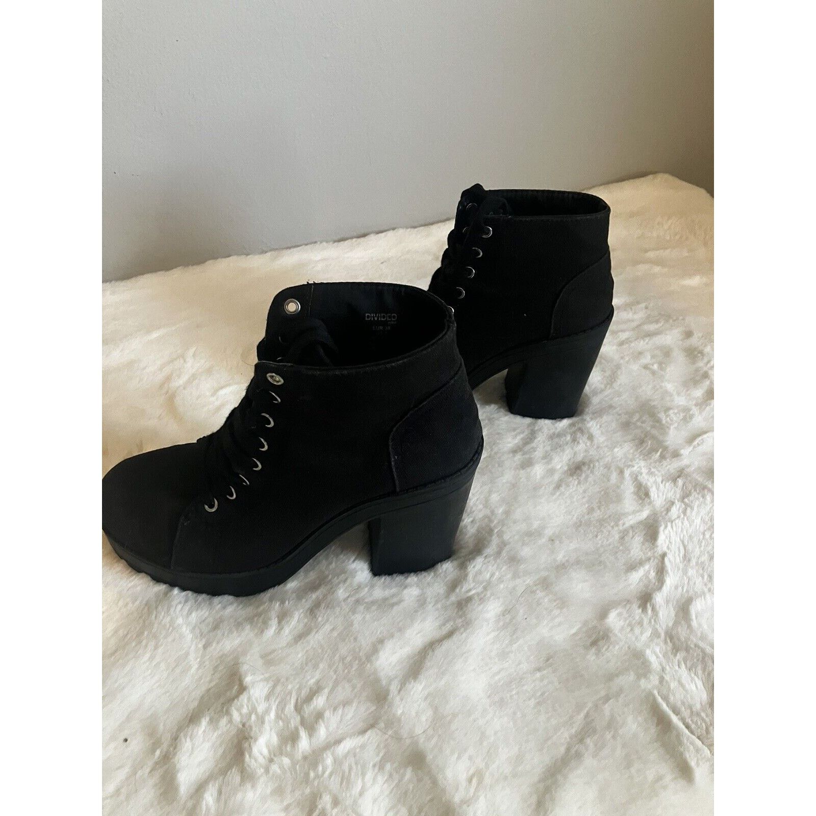 Divided DIVIDED H&M Women's Black Chunky Heel Ankle Booties Sz 7 Size US 7 / IT 37 - 3 Thumbnail