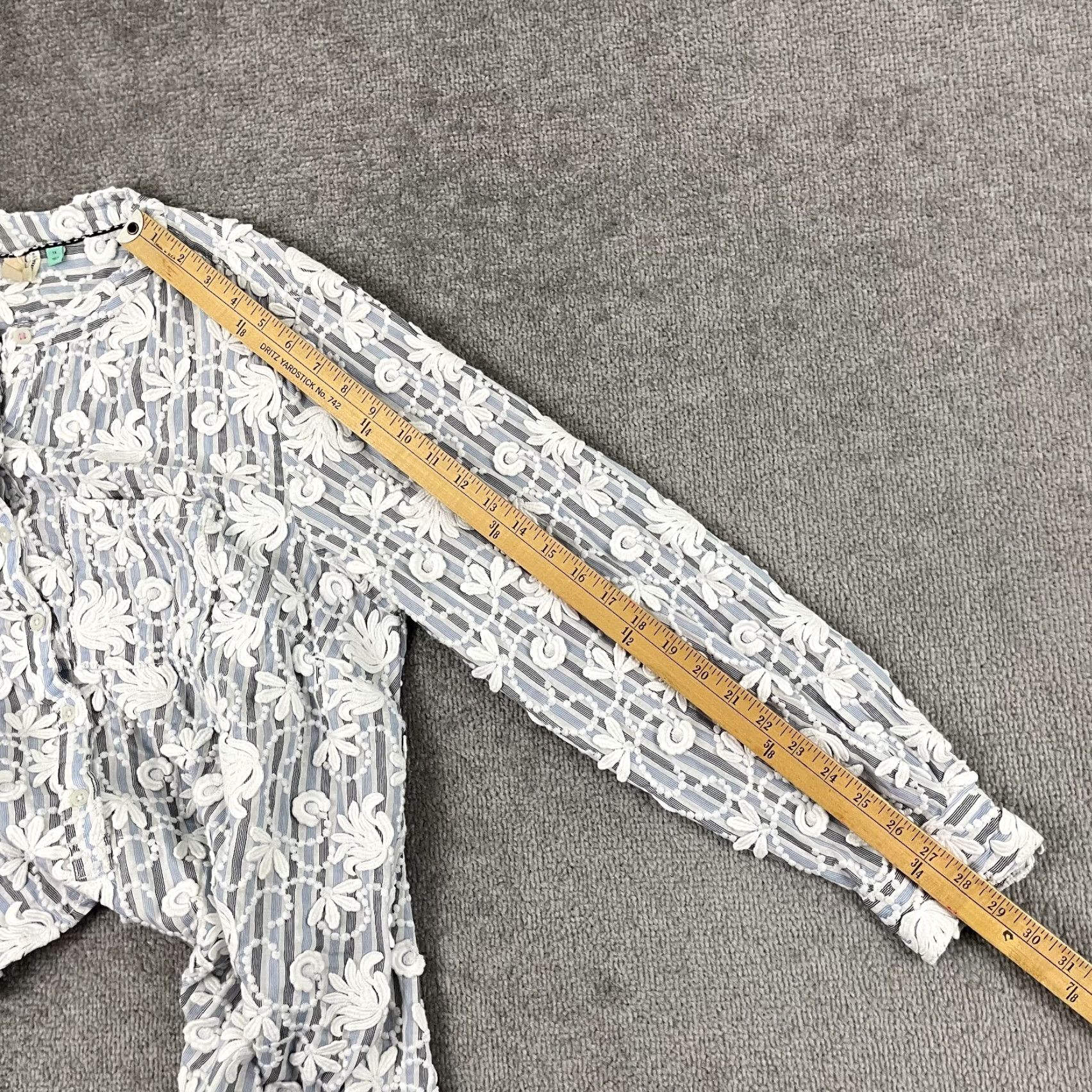 Anthropologie VINTAGE Anthropologie Pilcro The Whitney Trapeze Blouse Womens 1X Floral Embroidered White Blue Casual Shirt Size XL / US 12-14 / IT 48-50 - 6 Thumbnail