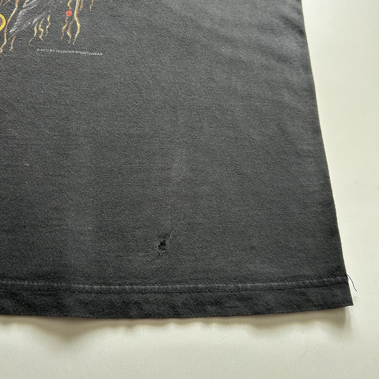 Vintage Vintage 90s Native American Eagle Art T-Shirt Medium Faded Size US M / EU 48-50 / 2 - 4 Thumbnail