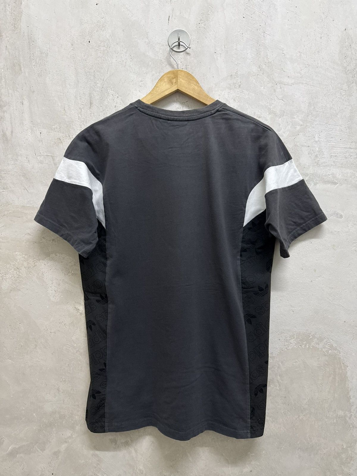 Adidas Adidas Trefoil Side Logo Tee Size US M / EU 48-50 / 2 - 2 Thumbnail