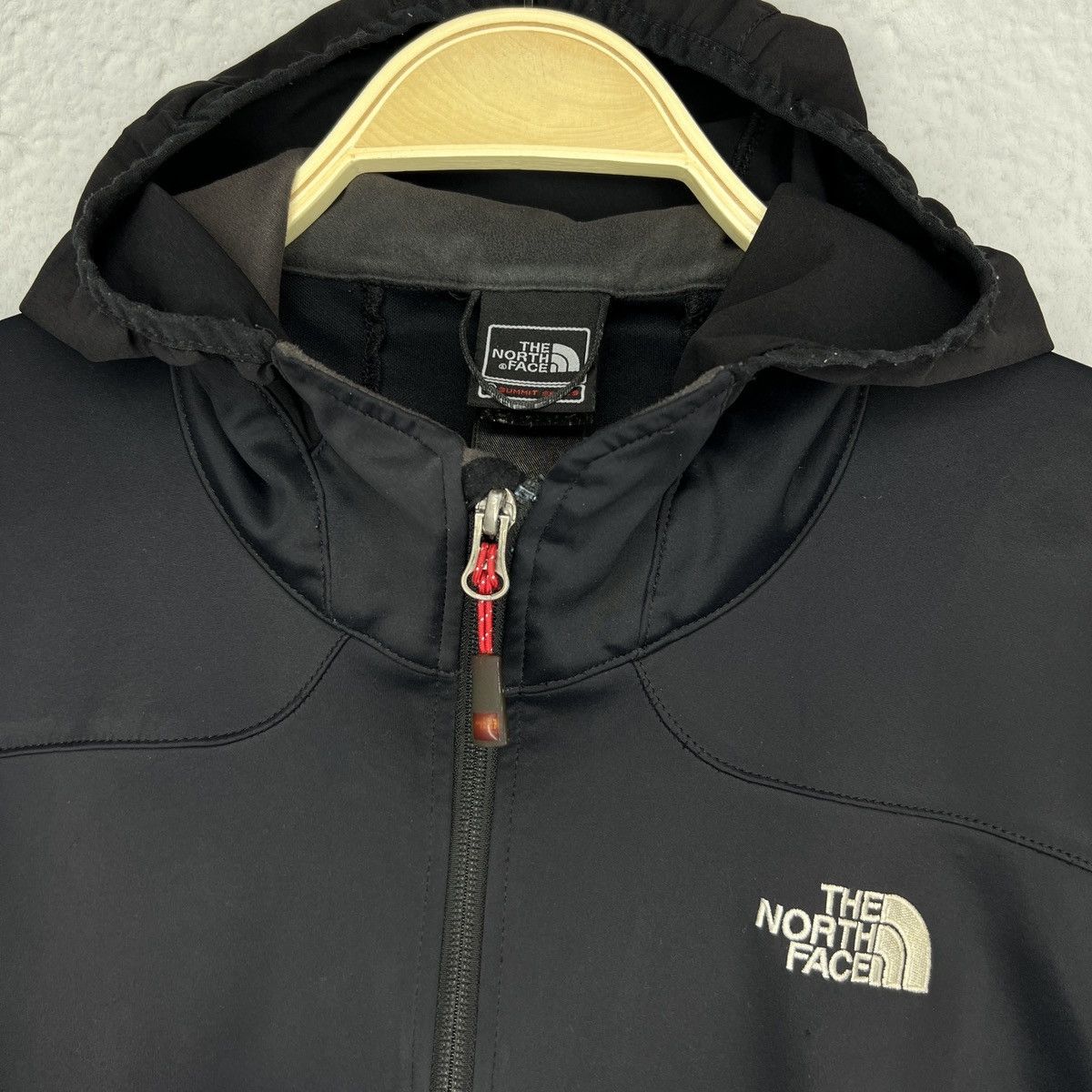The North Face Vintage The North Face Windstopper Softshell Jacket Black Size US M / EU 48-50 / 2 - 5 Thumbnail