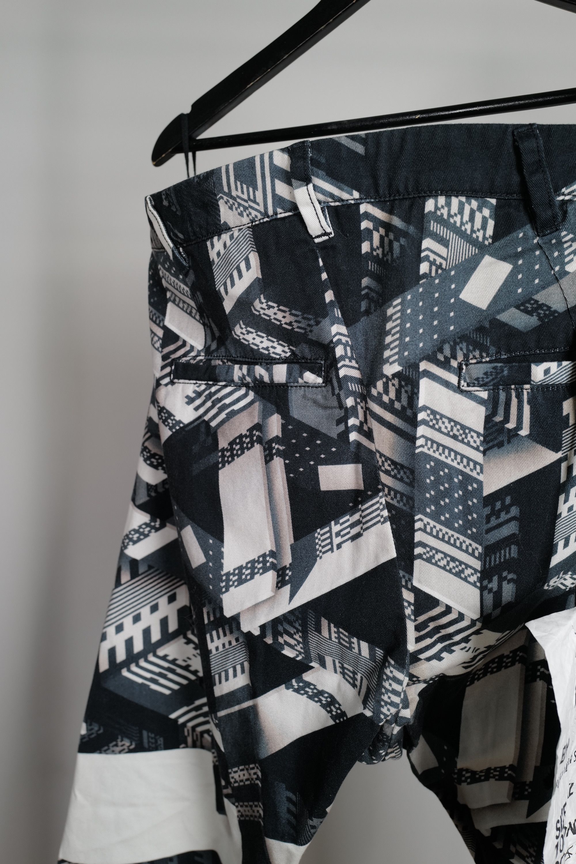 Boris Bidjan Saberi Boris Bidjan Saberi Pants Size US 38 / EU 54 - 13 Thumbnail