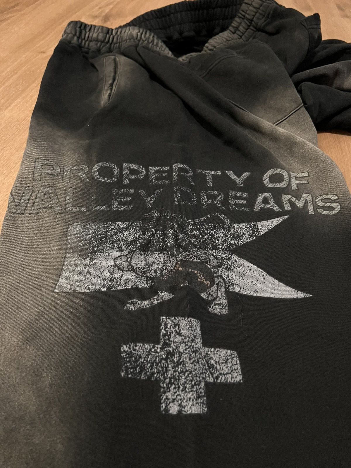 Vale Vale forever prison break sweats size L Size US 34 / EU 50 - 4 Thumbnail