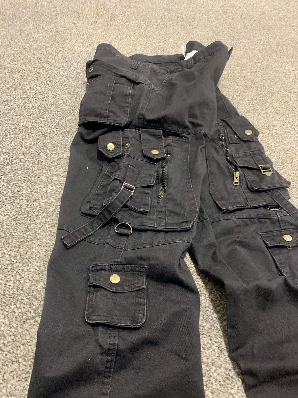Japanese Brand Vintage 00’s Bondage Cargo Wide Pants Size US 33 - 4 Thumbnail
