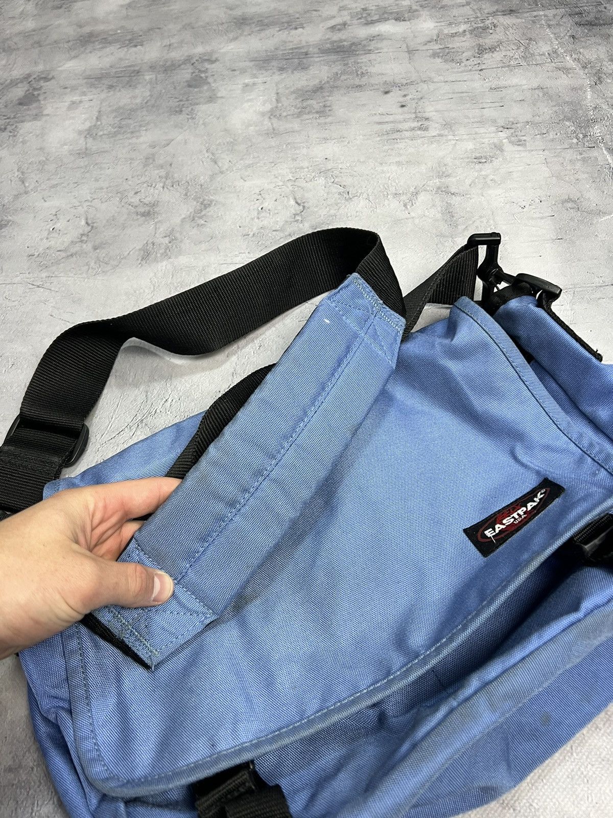 Eastpak × Vintage Vintage Eastpak Messenger Bag Size ONE SIZE - 4 Thumbnail