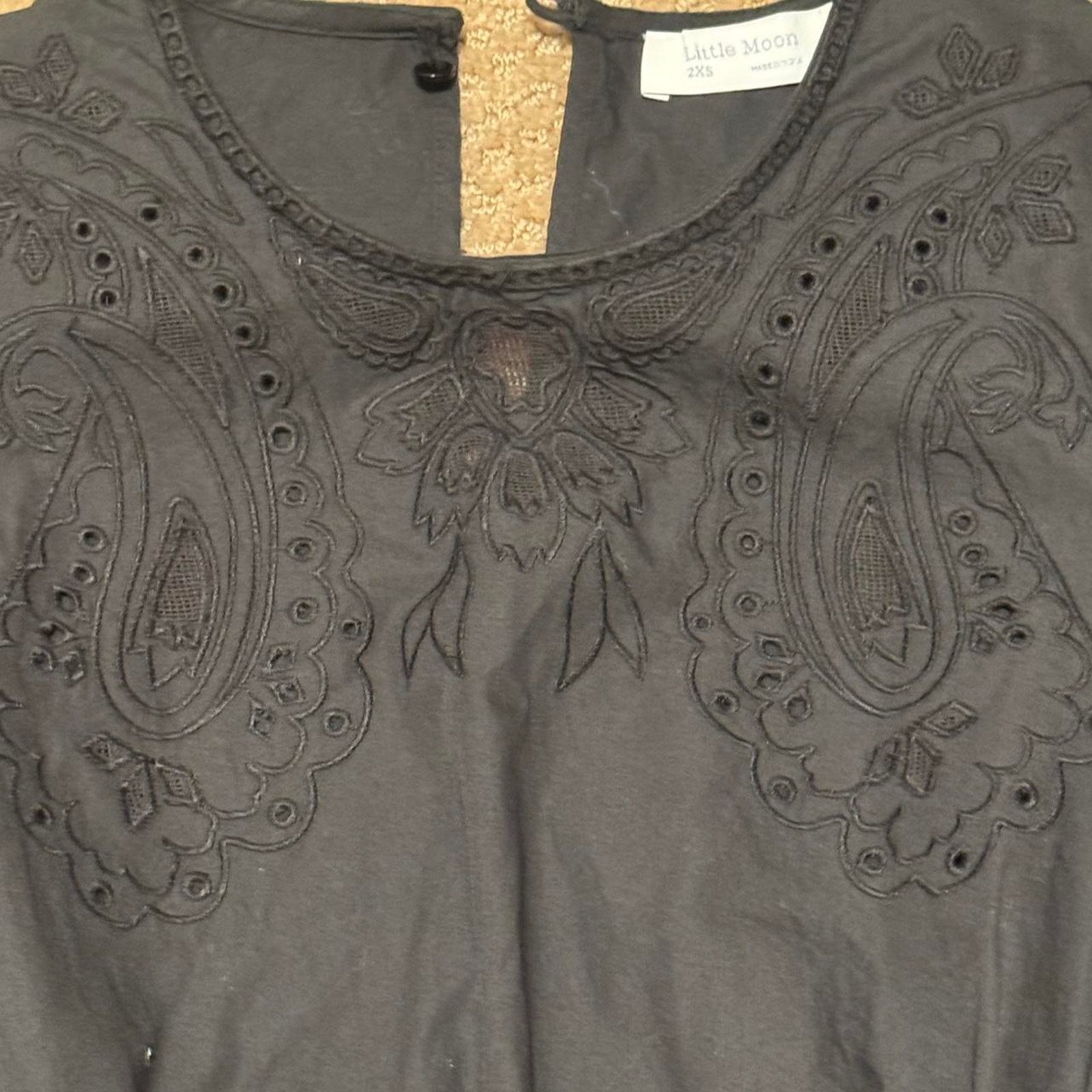 Aritzia NWT aritzia black embroidered puff sleeve blouse Size XXS / US 00 / IT 34 - 7 Thumbnail
