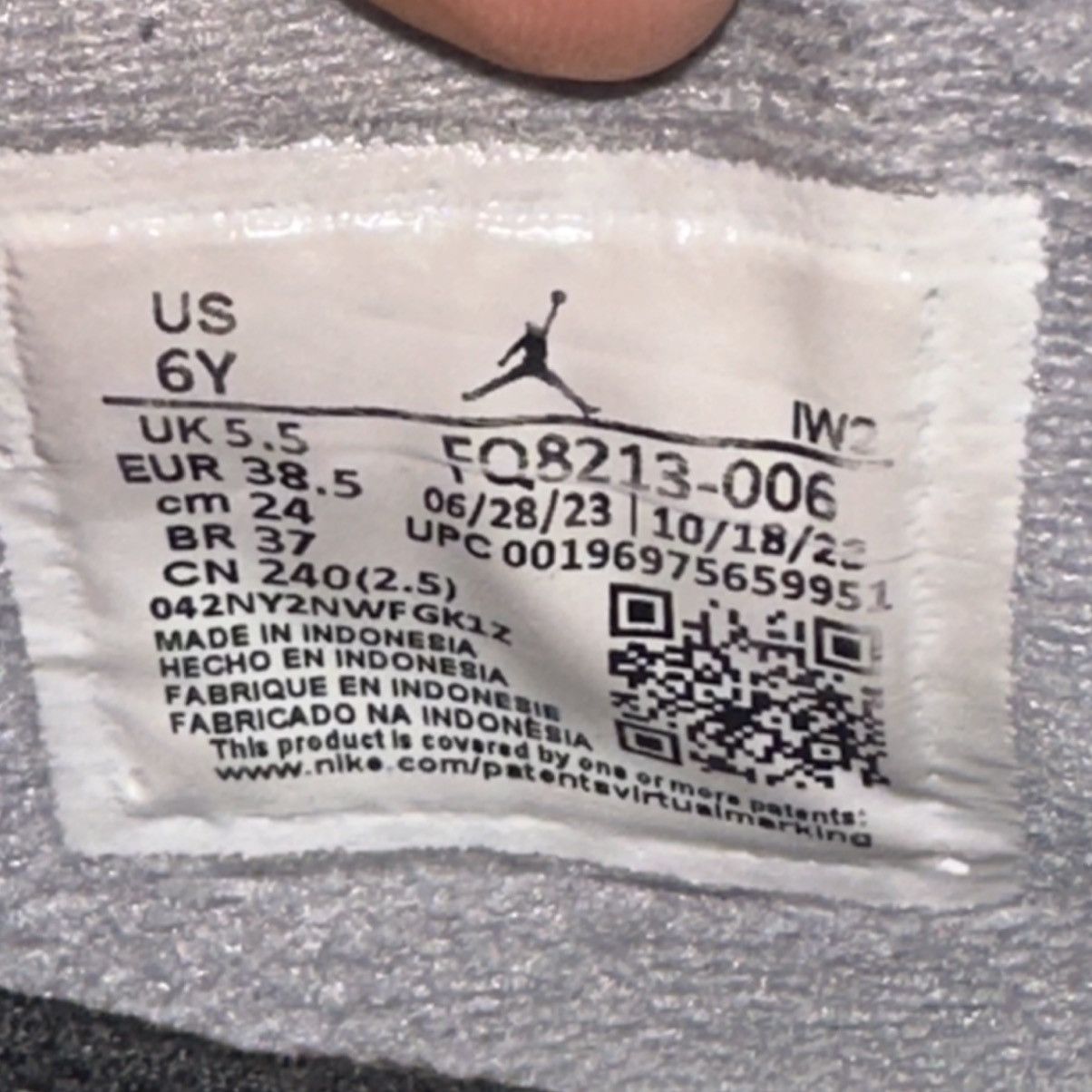Nike Size 6Y (7.5W) - Nike Air Jordan 4 Retro GS Bred Reimagined Size US 7.5 / IT 37.5 - 6 Thumbnail