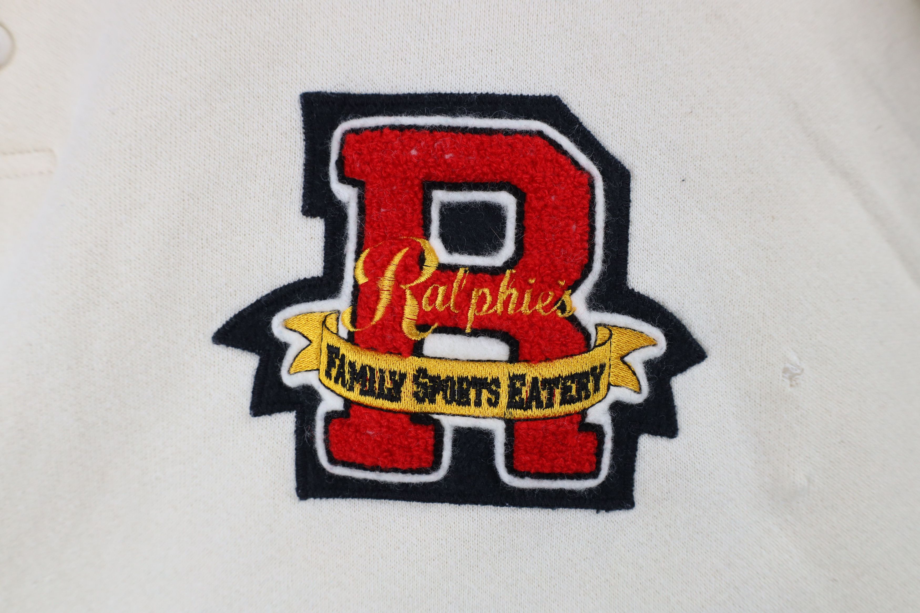 Vintage Vintage 90s Ralphies Eatery Henley Sweatshirt Cream USA Size US XXL / EU 58 / 5 - 4 Thumbnail