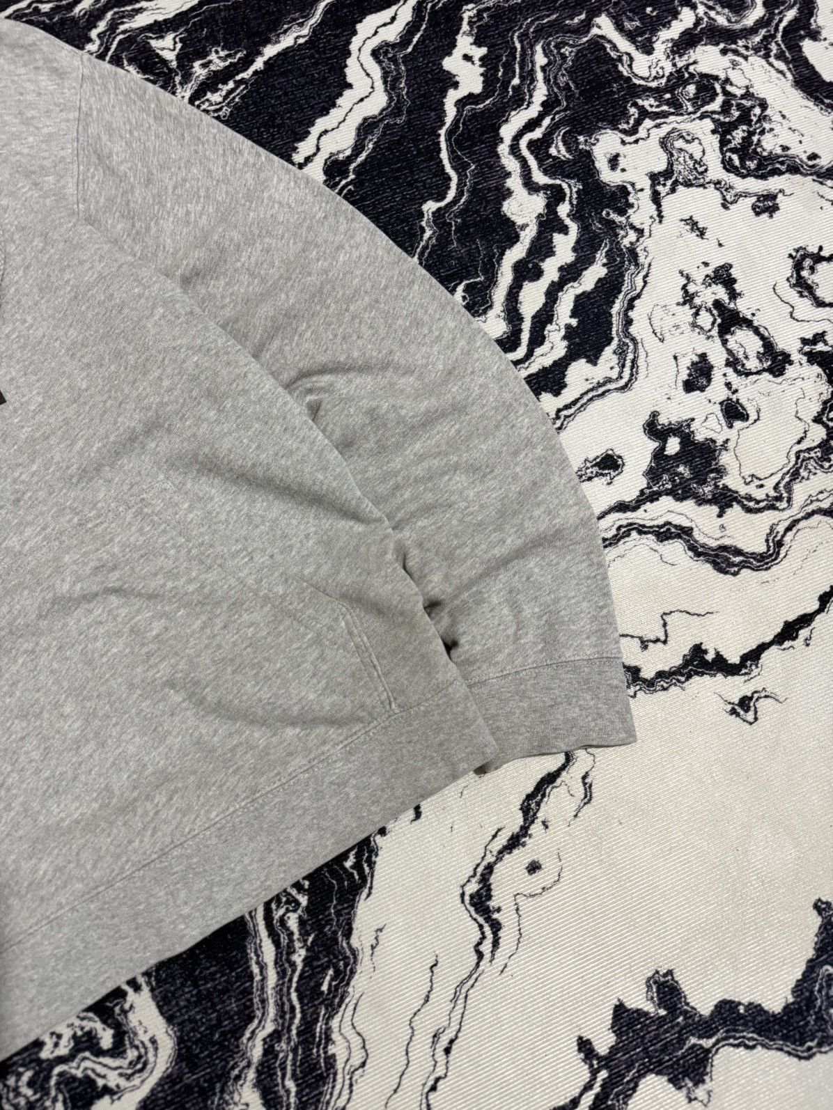 Vintage Vintage undefeated big logo hoodie Size US S / EU 44-46 / 1 - 5 Thumbnail