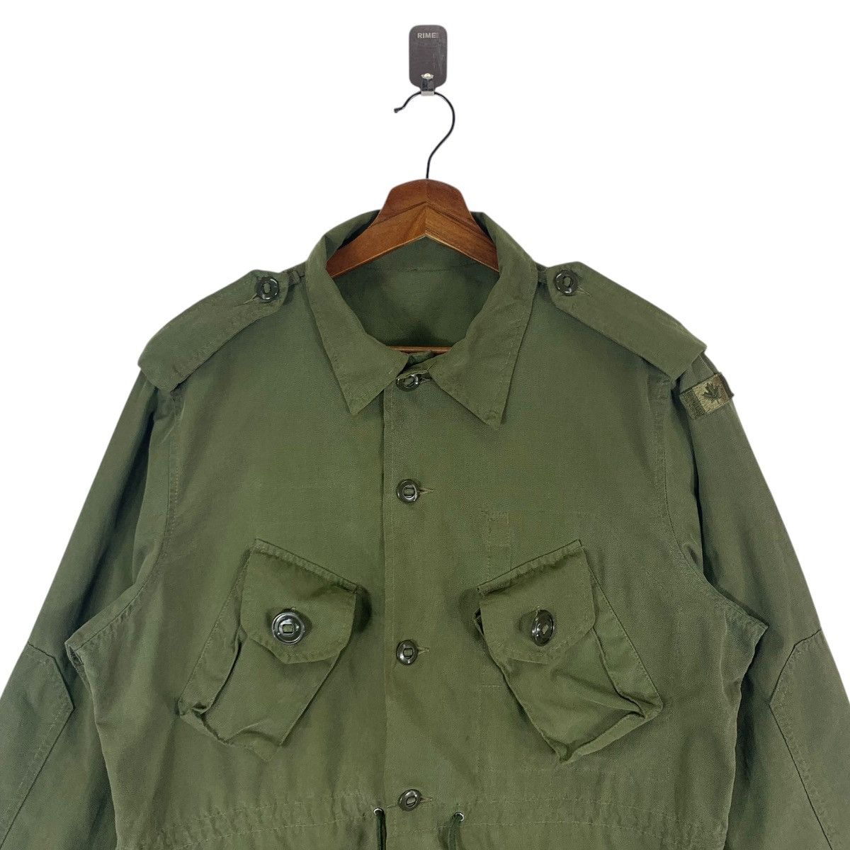 Vintage VINTAGE MILITARY CANADA OLIVE GREEN BUTTON SHIRTS Size US M / EU 48-50 / 2 - 4 Thumbnail