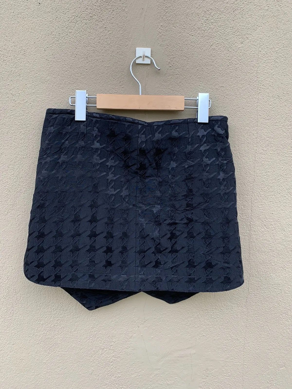 Balenciaga Balenciaga Wrap Mini Skirt Size 30" / US 8 / IT 44 - 2 Thumbnail
