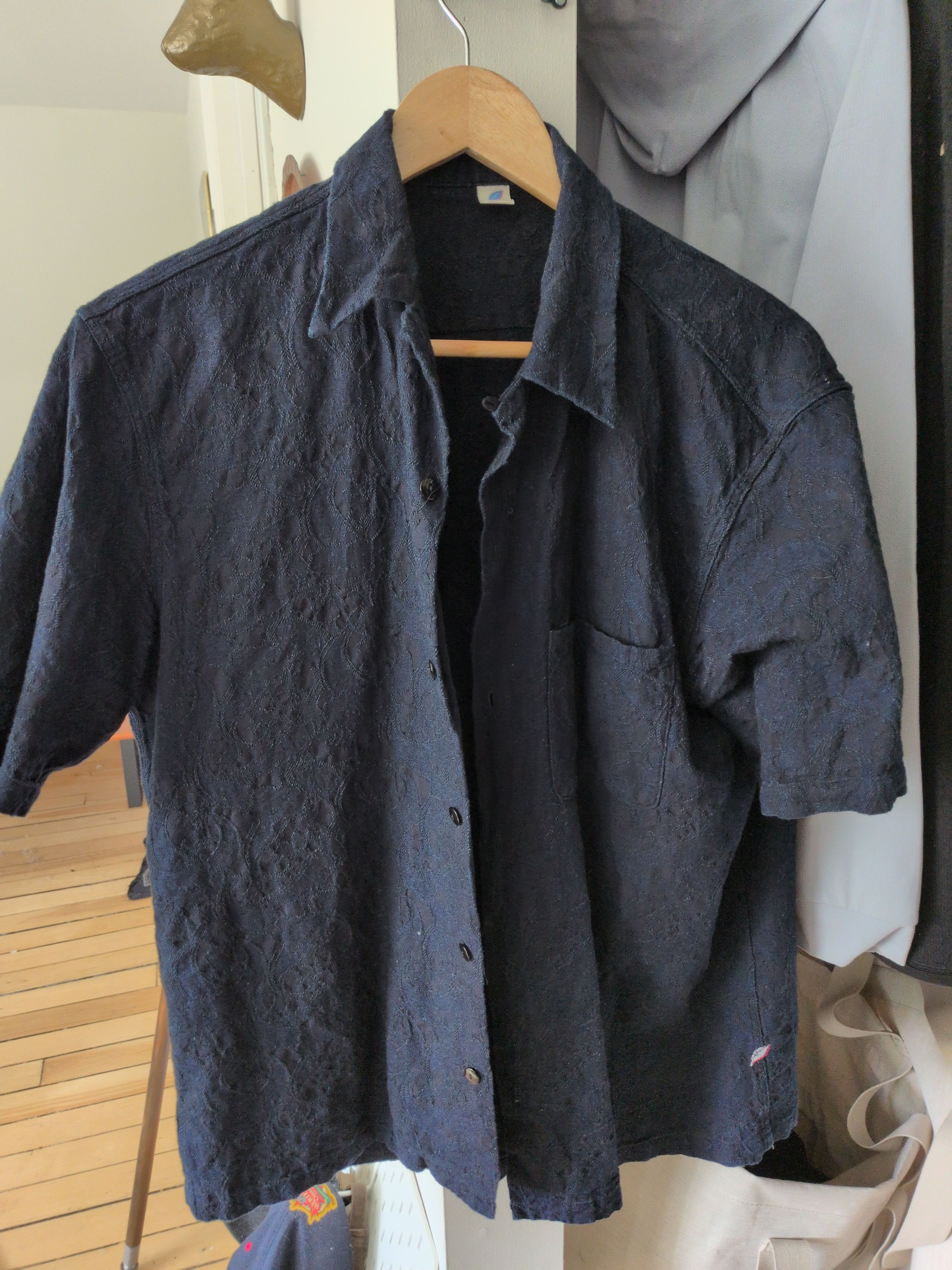 Open Collar Jacquared Paisley Short Sleeve Button Up Shirt