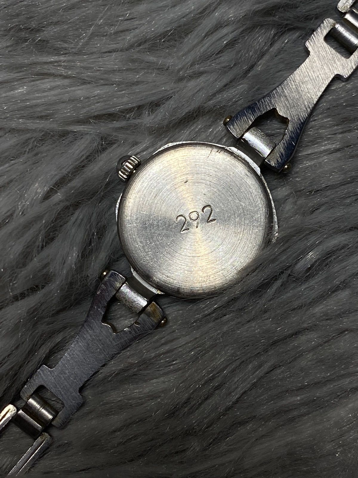 Japanese Brand Vintage Luch Roman Numeral Wristwatch | Japanese Brand Size ONE SIZE - 10 Thumbnail