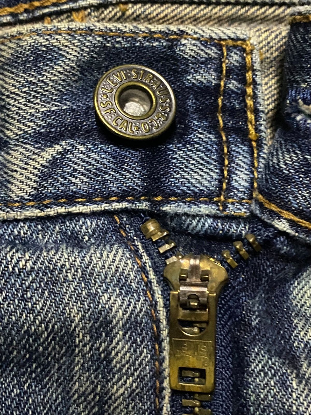 Levi's Vintage Levis 503 80s mud wash Distressed Baggy Jeans Size US 33 - 9 Thumbnail