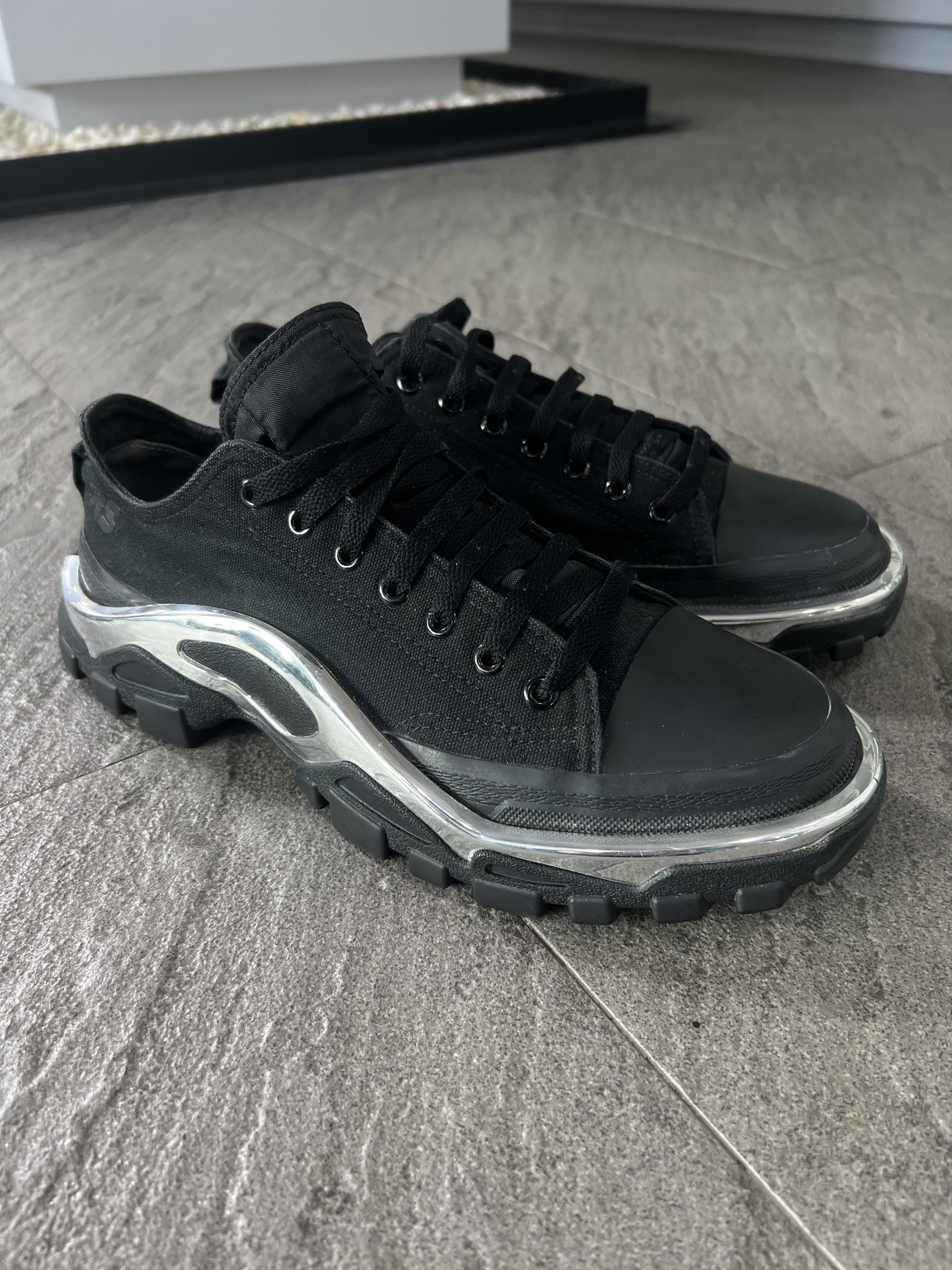 Adidas × Raf Simons Raf Simons Adidas Detroit Runner Black US8 EU41 Size US 8 / EU 41 - 2 Thumbnail