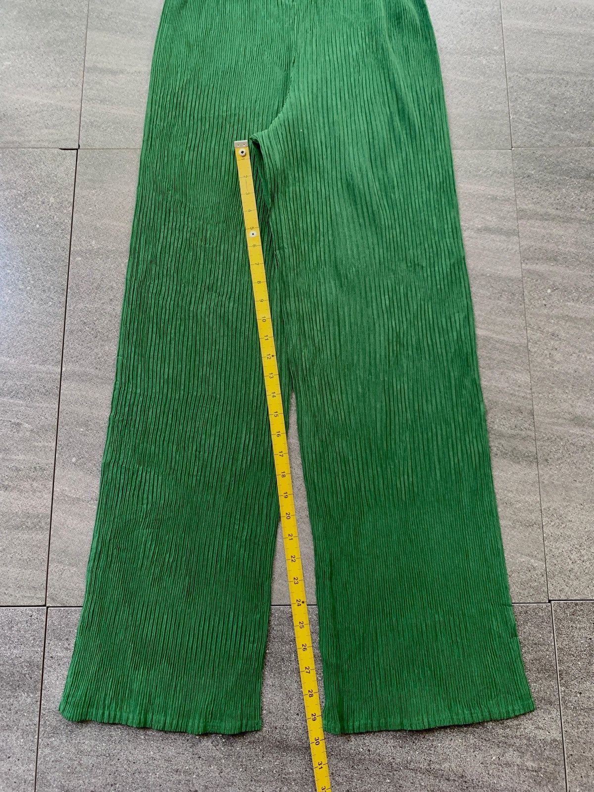 Issey Miyake FREE TAX! Pleats Please Relaxed Pants Size US 30 / EU 46 - 12 Thumbnail