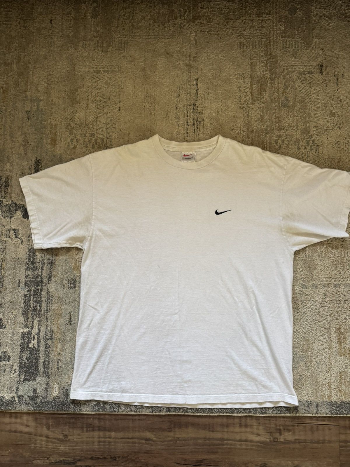Nike 90s Nike Swoosh Tee Size US XL / EU 56 / 4 - 1 Thumbnail