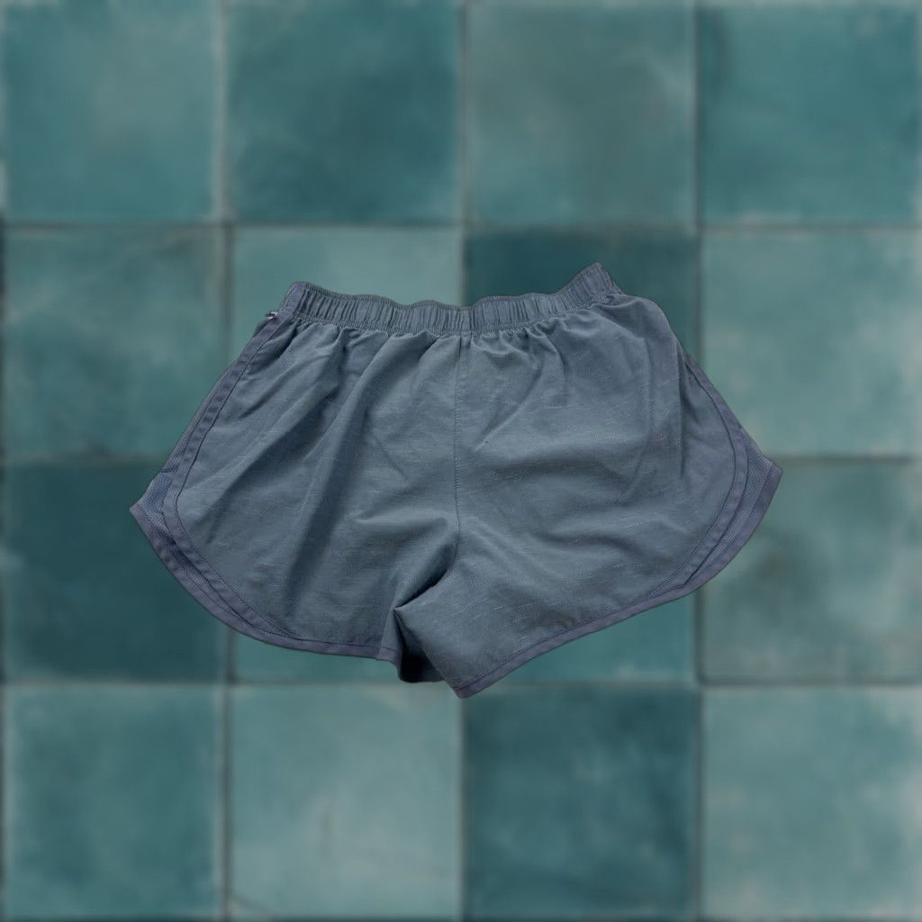 Nike Nike Shorts Women L Blue Tempo Athletic 2.5 Inseam Running Gym Cross Training Womens Size 36" / US 14 / IT 50 - 1 Thumbnail