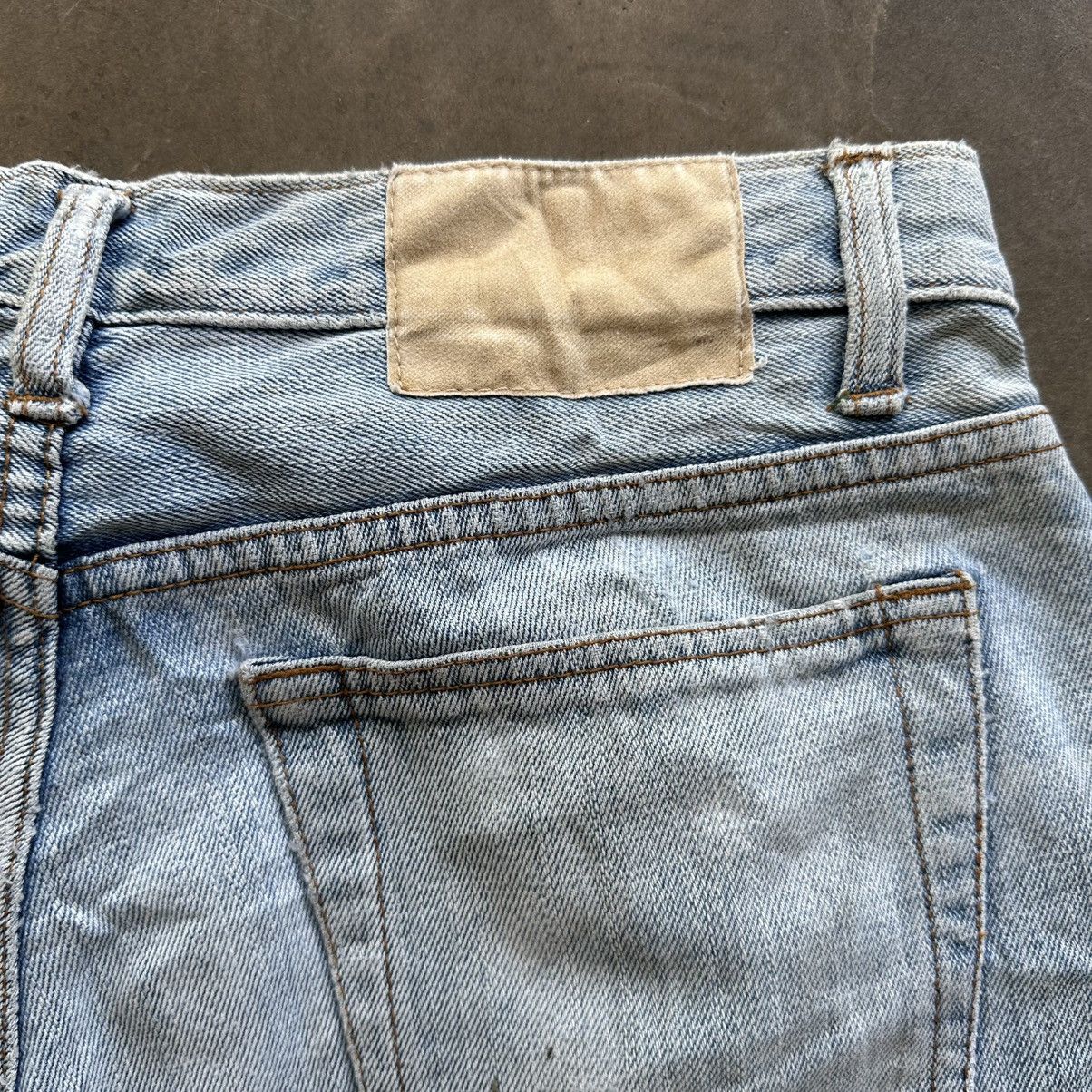 Japanese Brand Vintage Japanese Faded Jean Distressed Denim Pant W30 Size US 30 / EU 46 - 11 Thumbnail