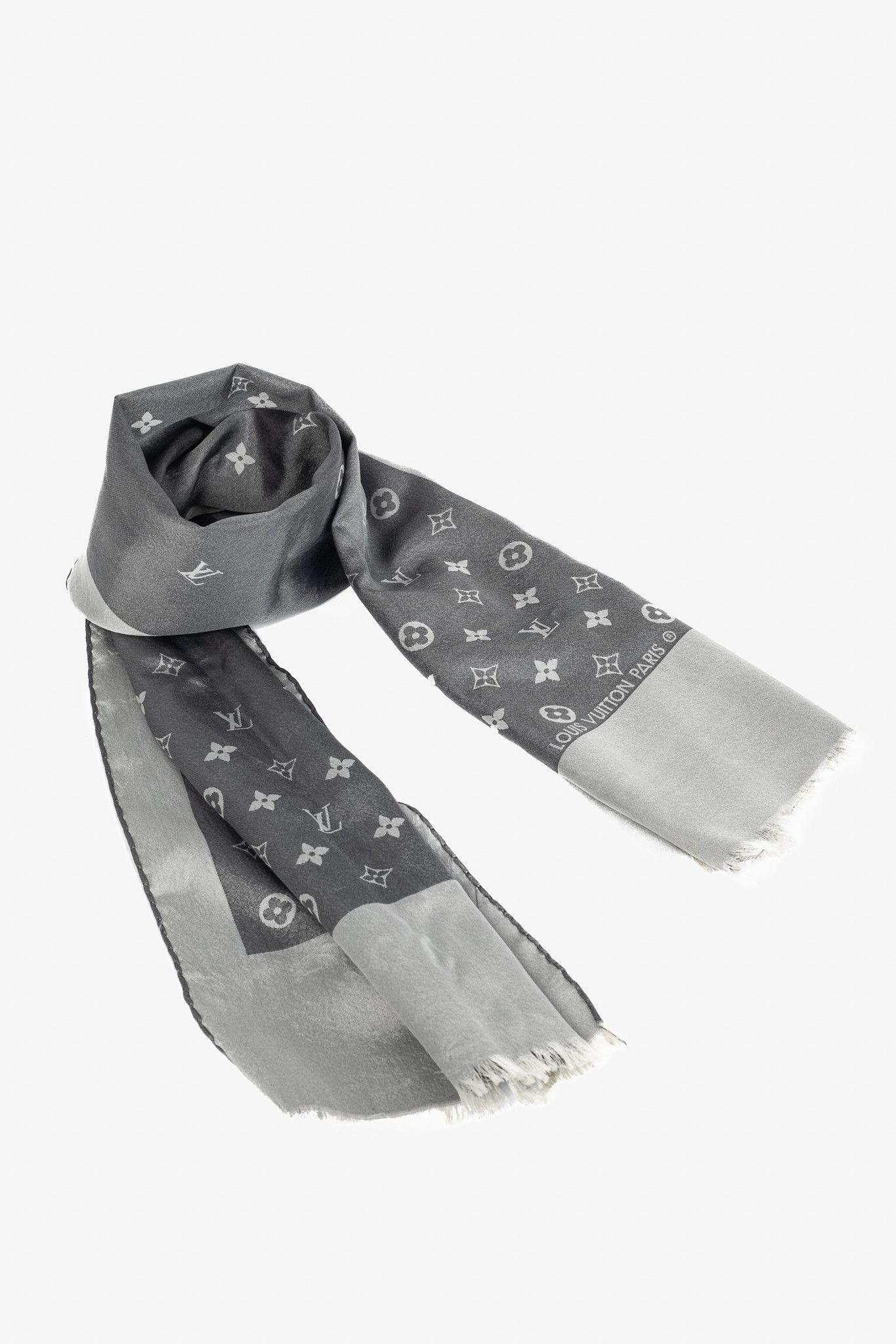 Louis Vuitton Louis Vuitton Capri Grey Silk Monogram Stole Size ONE SIZE - 1 Thumbnail