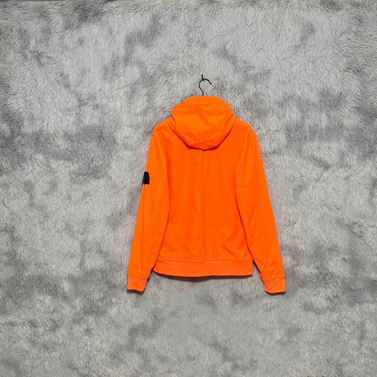 Stone Island stone island soft shell hooded jacket orange Size US M / EU 48-50 / 2 - 2 Thumbnail