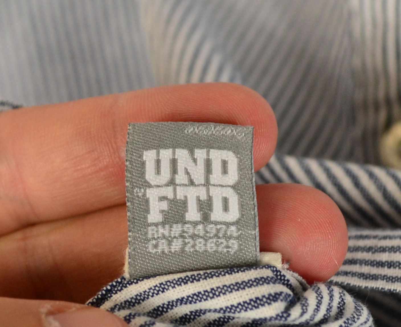 Undefeated Undefeated Striped Oxford Shirt LA Size US L / EU 52-54 / 3 - 9 Thumbnail